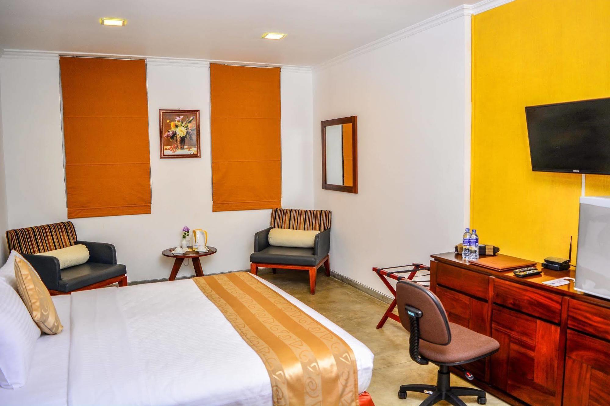 City Breeze By Amaranta Colombo Exterior photo